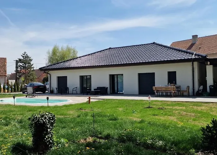 Letohradek Palava Страхотин